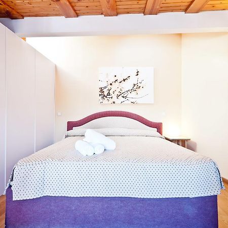 Puerta Del Sol VI Apartman Madrid Kültér fotó