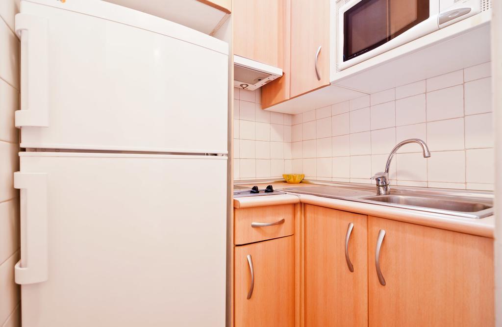 Puerta Del Sol VI Apartman Madrid Kültér fotó