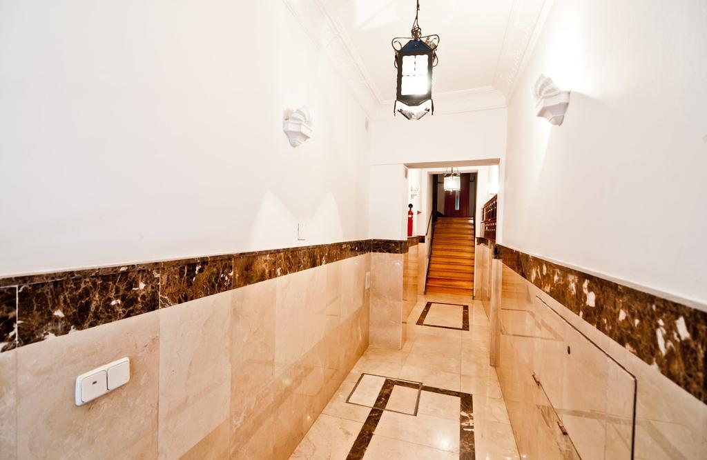 Puerta Del Sol VI Apartman Madrid Kültér fotó